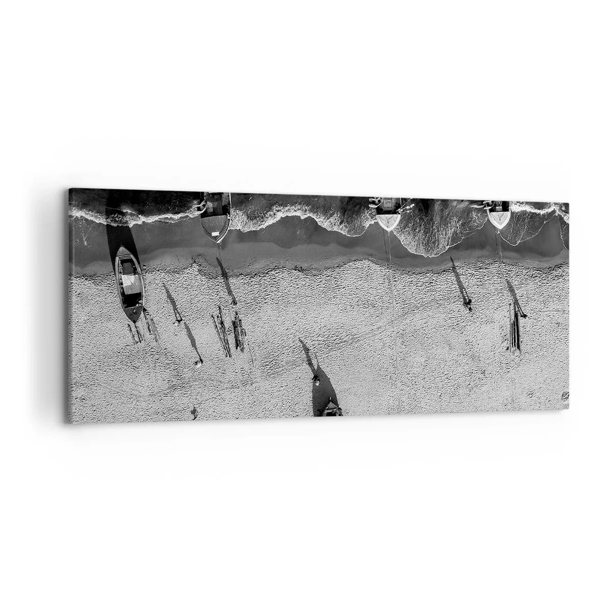 Impression sur toile - Image sur toile - Vue aérienne en noir et blanc de bateaux sur la plage - 120x50cm - Toujours sur le rivage… - Décoration murale moderne pour le salon et la chambre ARTTOR