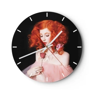 Horloge murale - Pendule murale - Portrait d'une femme aux boucles rouges et une rose à la main - 30x30cm - De style baroque - Décoration murale moderne pour le salon, la cuisine et la chambre ARTTOR