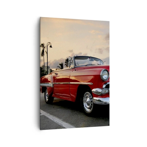 Impression sur toile - Image sur toile - Une décapotable classique rouge garée près des palmiers au crépuscule. - 70x100cm - La chaleur rouge des tropiques - Décoration murale moderne pour le salon et la chambre ARTTOR