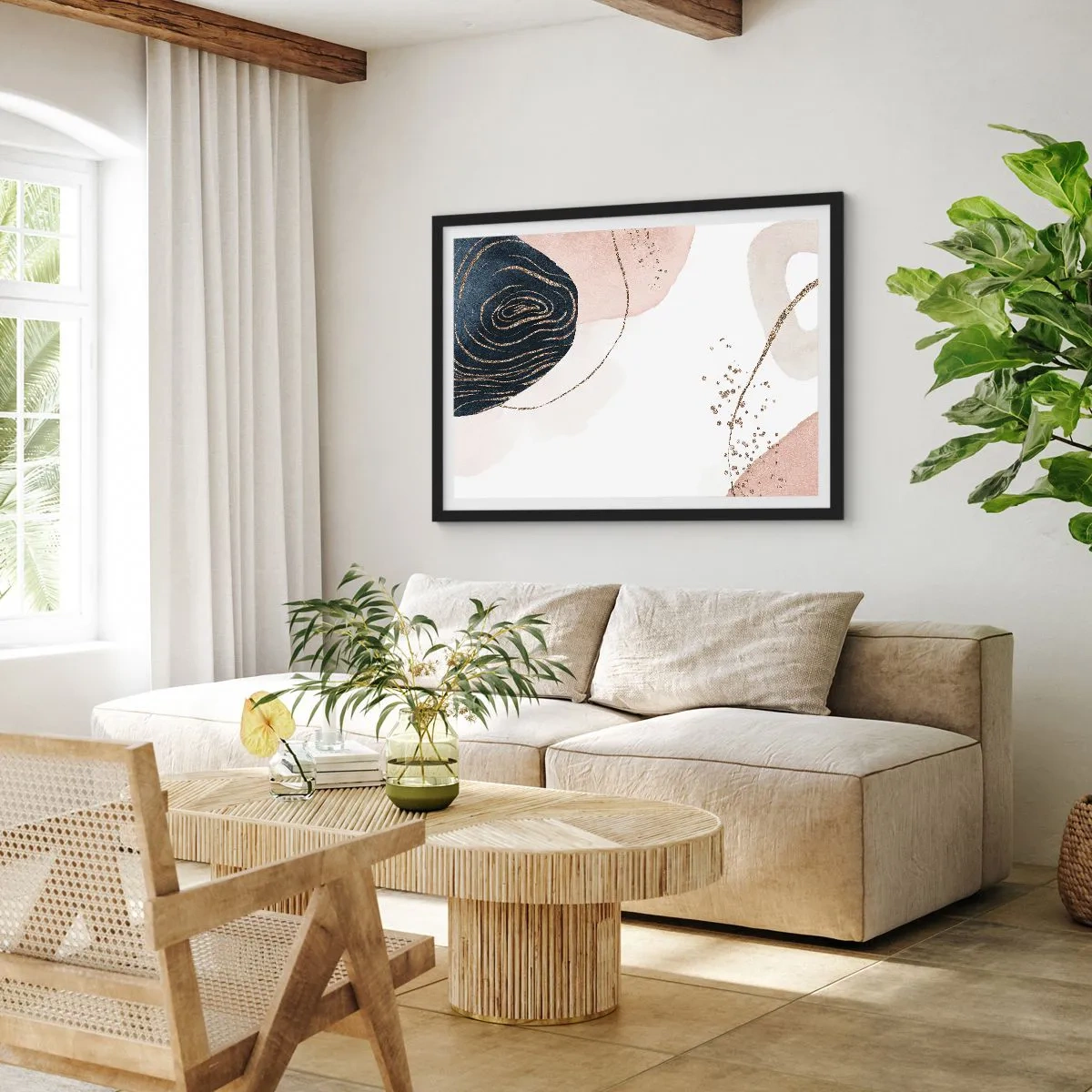 Affiche dans un cadre noir - Poster - Formes abstraites dans des tons beige et bleu marine avec des détails dorés - 100x70cm - Tout coule - Décoration murale moderne pour le salon et la chambre ARTTOR