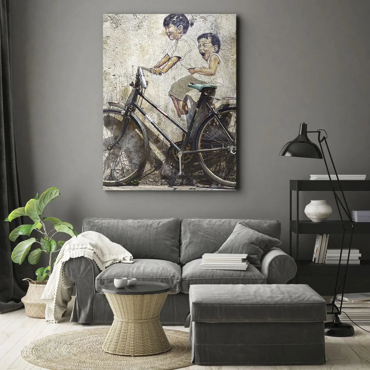 Impression sur toile - Image sur toile - Street art avec un vélo et des dessins d'enfants sur le mur - 50x70cm - Vrai ou faux? - Décoration murale moderne pour le salon et la chambre ARTTOR