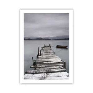 Affiche - Poster - Une vieille jetée avec un bateau sur une eau calme - 50x70cm - Tu peux partir demain - Décoration murale moderne pour le salon et la chambre ARTTOR