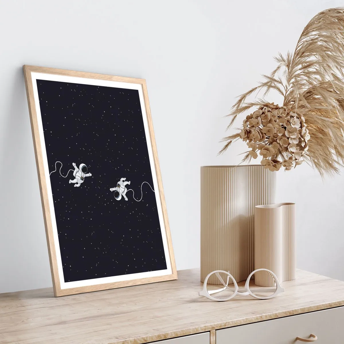 Affiche dans un chêne clair - Poster - Sortie cosmique - 61x91 cm