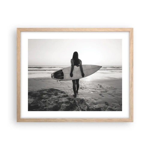 Affiche dans un chêne clair - Poster - Fille des vagues de la mer - 50x40 cm