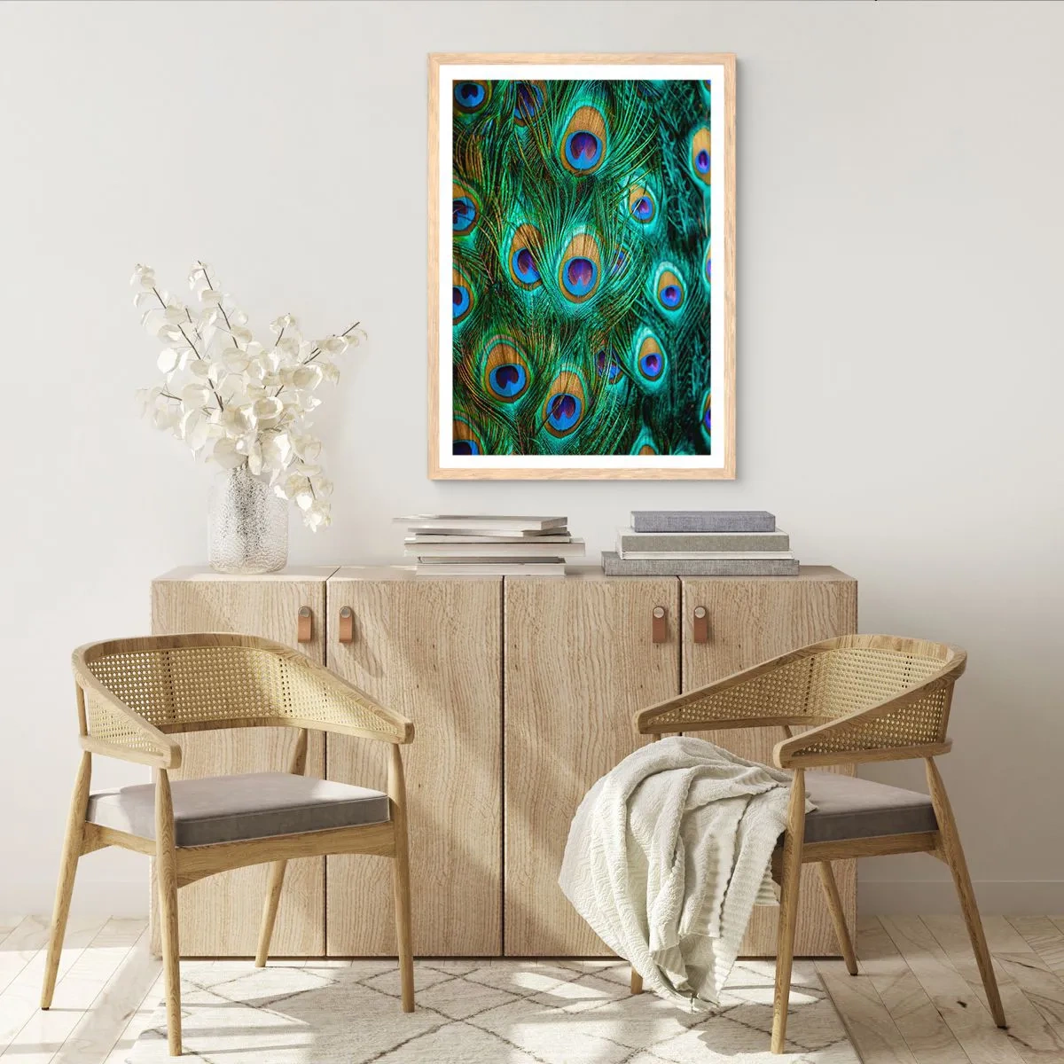 Affiche dans un chêne clair - Poster - Un regard de paon - 50x70 cm