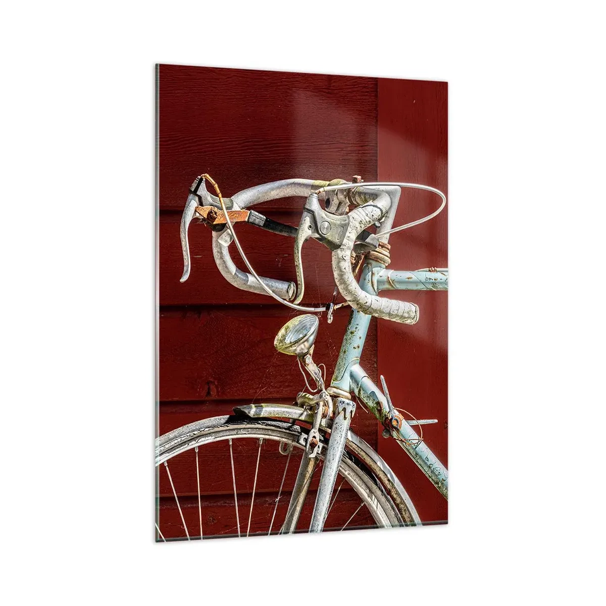 Impression sur verre - Image sur verre - Un vélo vintage contre un mur en bois rouge - 80x120cm - Construit pour la victoire - Décoration murale moderne pour le salon et la chambre ARTTOR