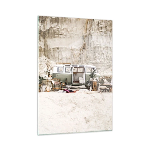Impression sur verre - Image sur verre - Un intérieur de camping-car dans un décor désertique, avec des éléments bohèmes et naturels. - 50x70cm - Il est temps de commencer le voyage - Décoration murale moderne pour le salon et la chambre ARTTOR