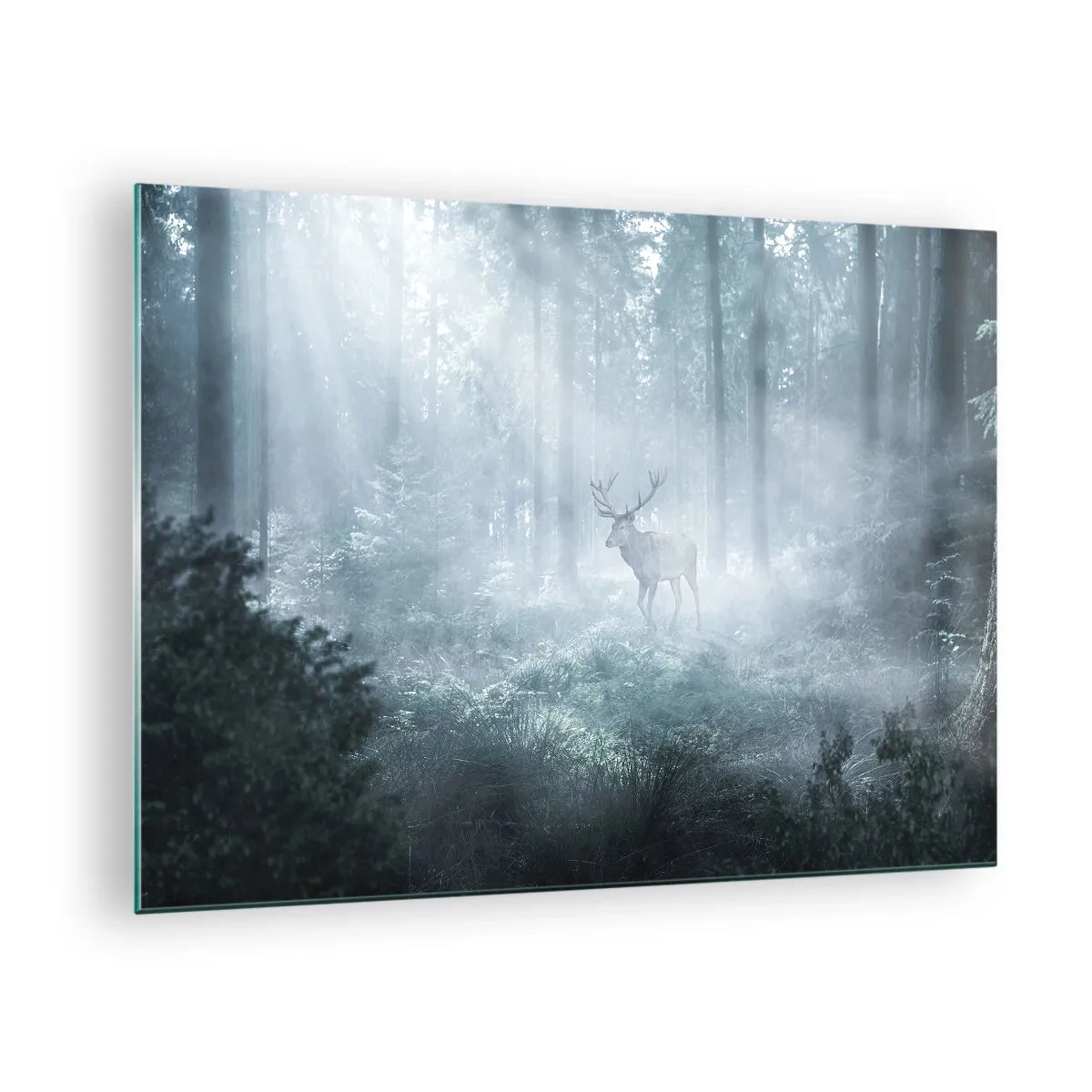 Impression sur verre - Image sur verre - Un cerf dans une forêt brumeuse illuminée par les rayons du soleil du matin - 70x50cm - Visite matinale du domaine - Décoration murale moderne pour le salon et la chambre ARTTOR