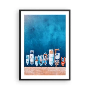 Affiche dans un cadre noir - Poster - Vue aérienne de bateaux amarrés dans une baie bleue - 50x70cm - En une seule fois - Décoration murale moderne pour le salon et la chambre ARTTOR