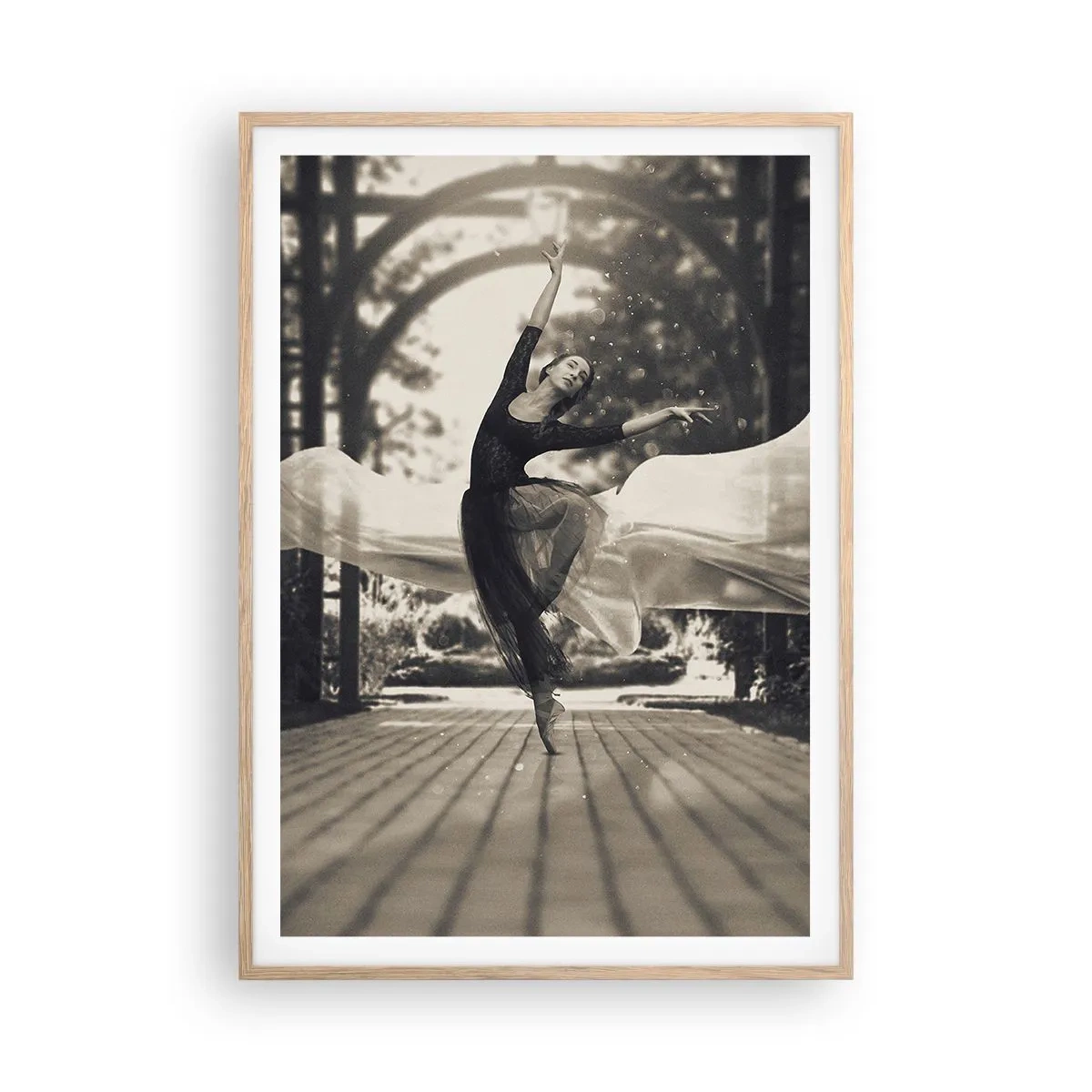 Affiche dans un chêne clair - Poster - La danse de l'esprit jardin - 70x100 cm