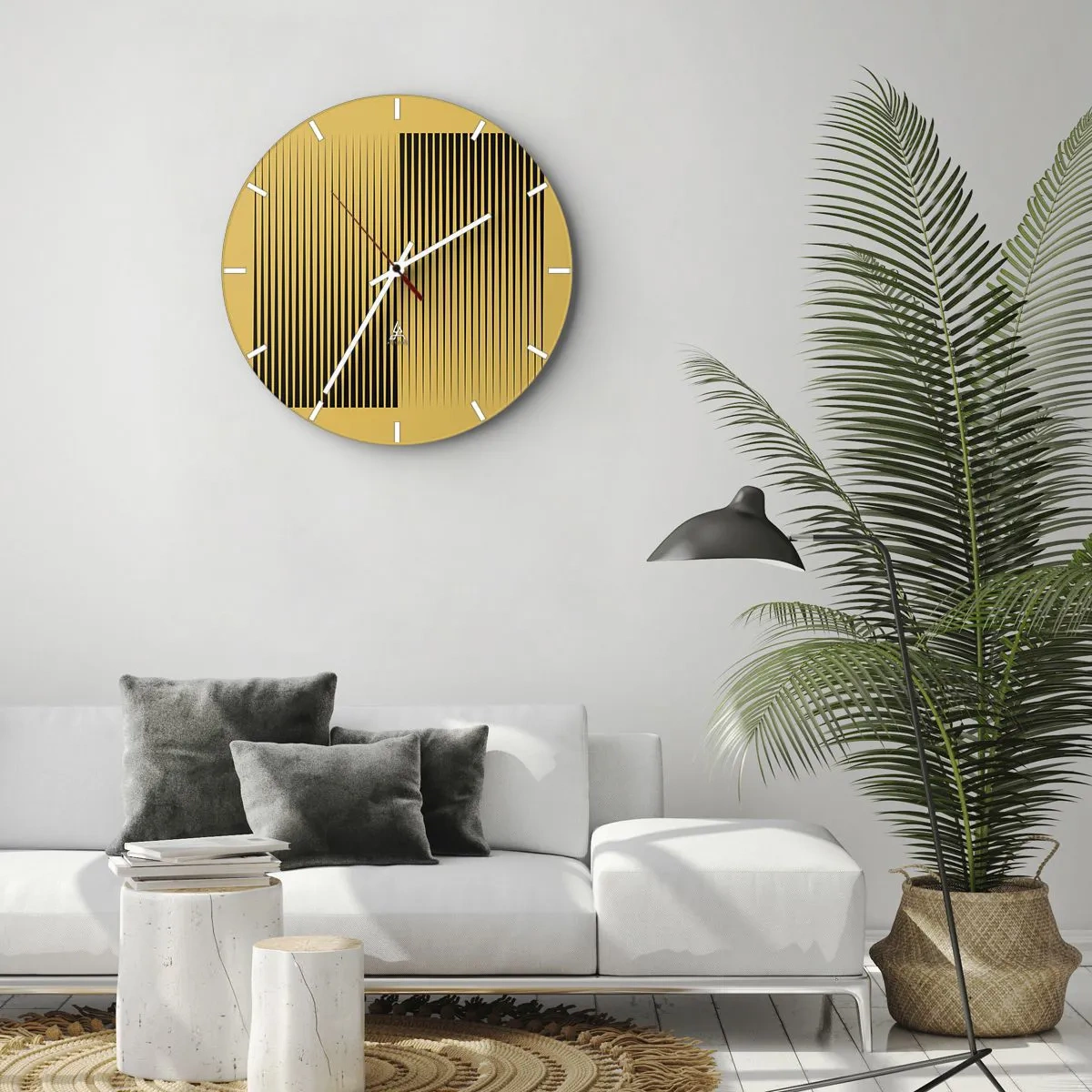 Horloge murale - Pendule murale - Fond jaune avec des lignes verticales noires créant un effet géométrique - 30x30cm - Cadre opposé - Décoration murale moderne pour le salon, la cuisine et la chambre ARTTOR