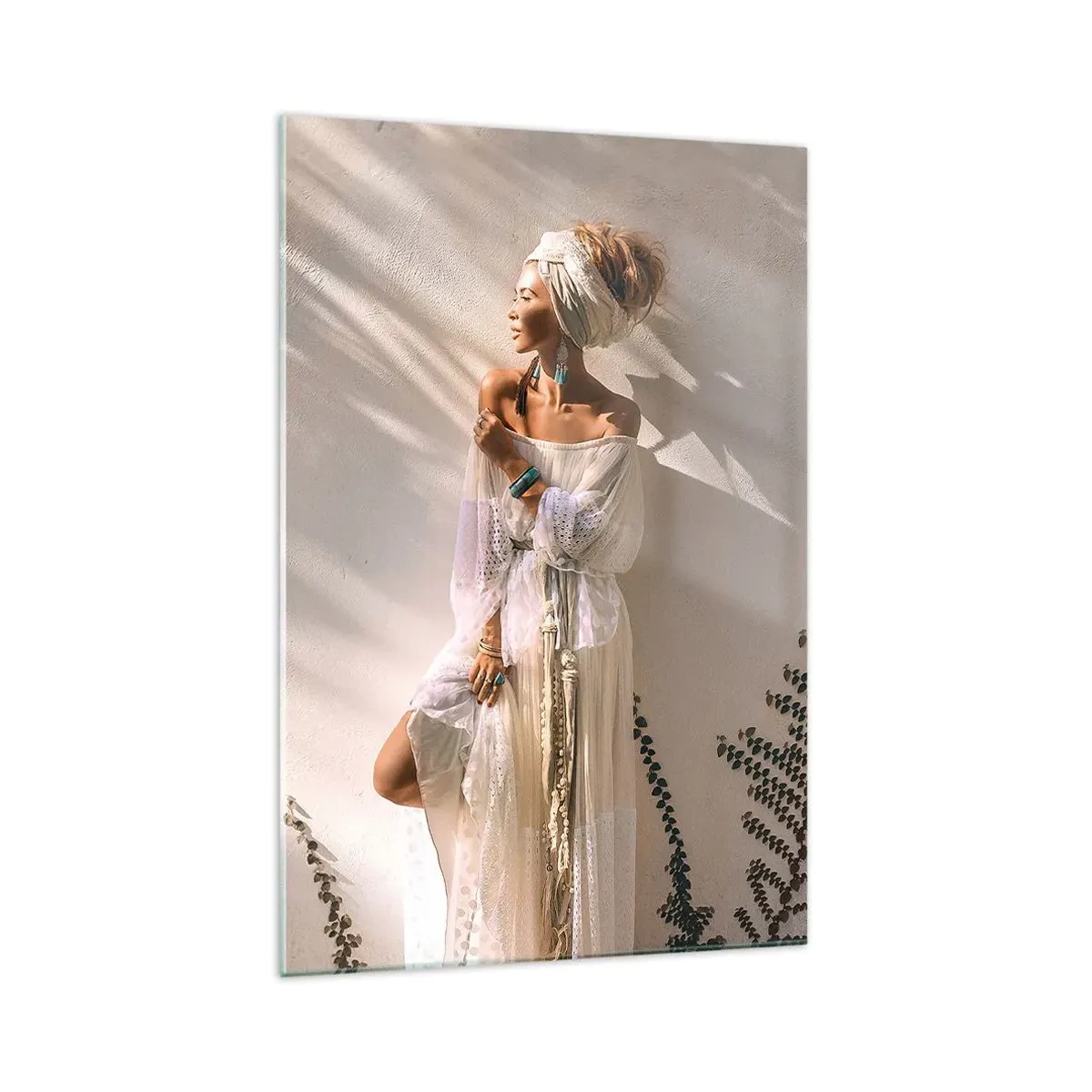 Impression sur verre - Image sur verre - Une femme au style bohème illuminée par les rayons du soleil - 70x100cm - Le soleil et la fille - Décoration murale moderne pour le salon et la chambre ARTTOR