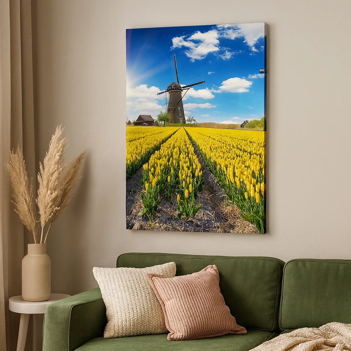 Impression sur toile - Image sur toile - Un champ de tulipes jaunes avec des moulins à vent à l'horizon - 50x70cm - Ça ne pourrait pas être plus hollandais - Décoration murale moderne pour le salon et la chambre ARTTOR