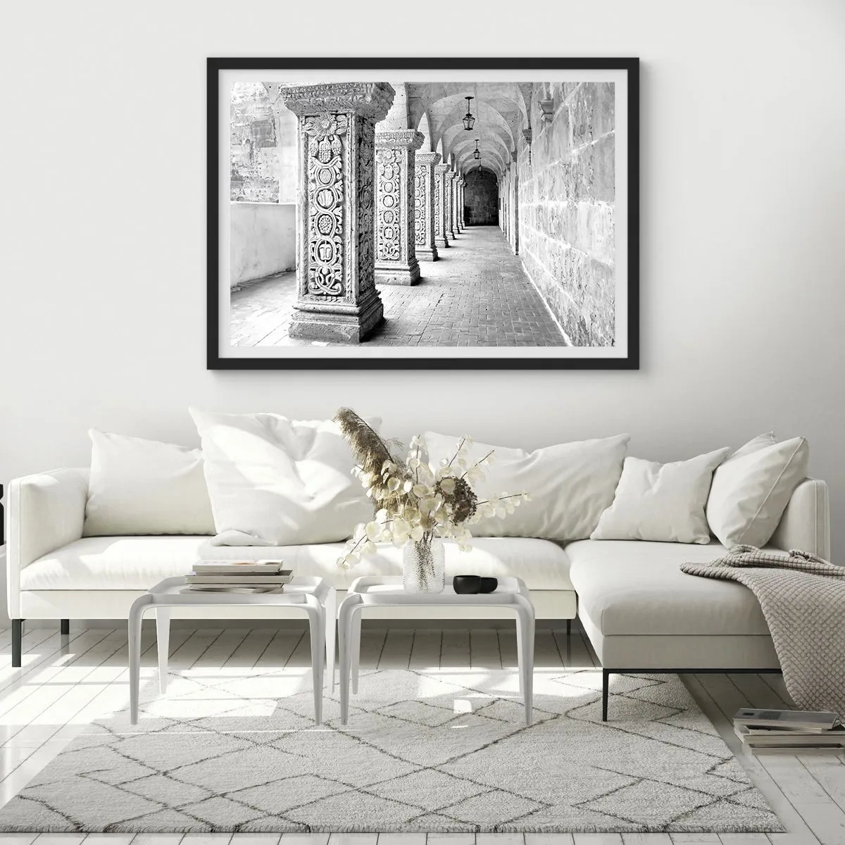 Affiche dans un cadre noir - Poster - Colonnes historiques dans une prise de vue monochrome - 70x50cm - Où cela mène-t-il…? - Décoration murale moderne pour le salon et la chambre ARTTOR