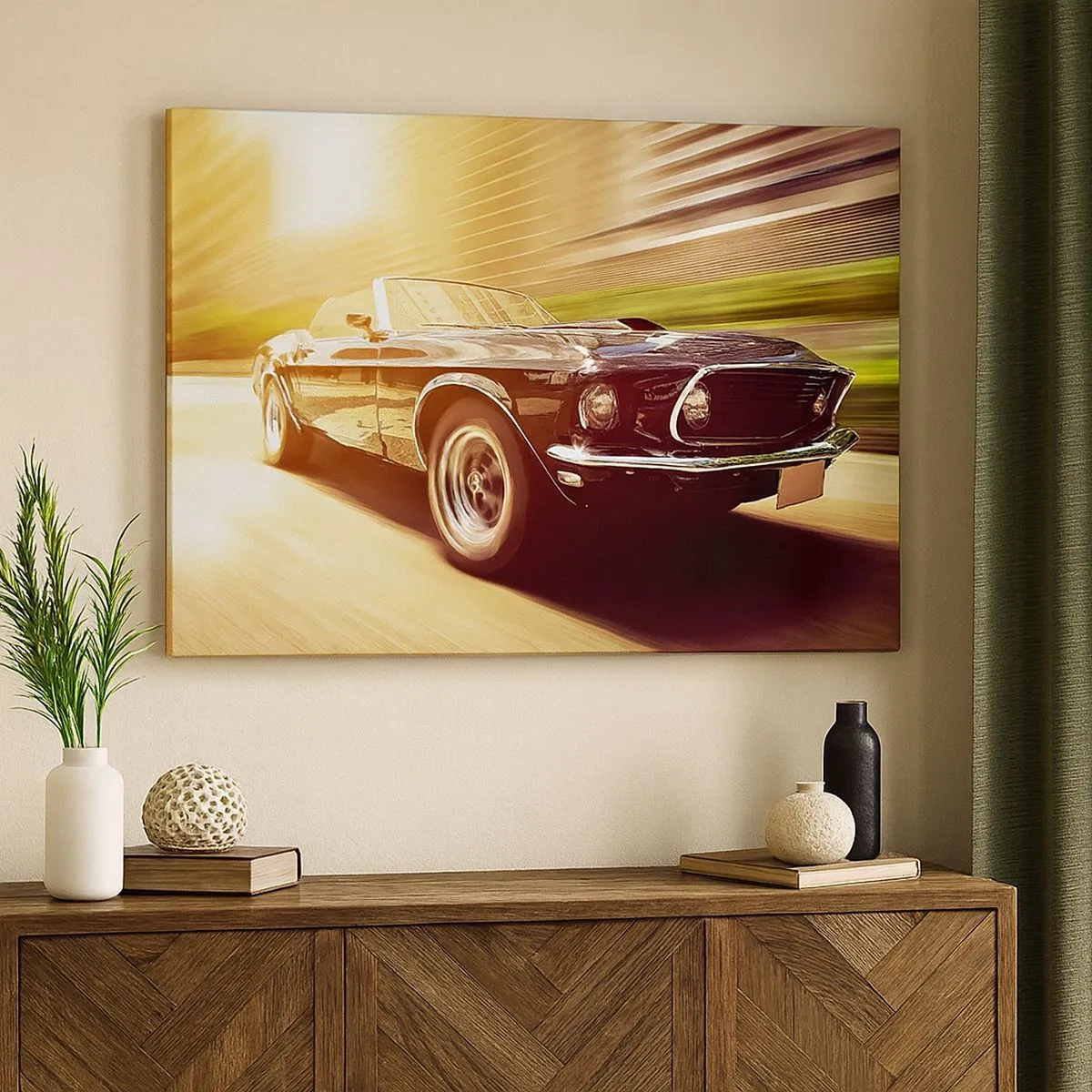 Impression sur toile - Image sur toile - Une voiture classique en mouvement dans un décor urbain - 70x50cm - 1967 - le retour de la légende - Décoration murale moderne pour le salon et la chambre ARTTOR