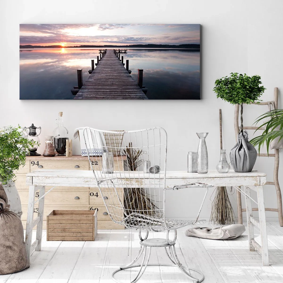 Impression sur toile - Image sur toile - Une jetée sur un lac au coucher du soleil dans un paysage paisible - 140x50cm - Une frontière tranquille entre le jour et la nuit - Décoration murale moderne pour le salon et la chambre ARTTOR