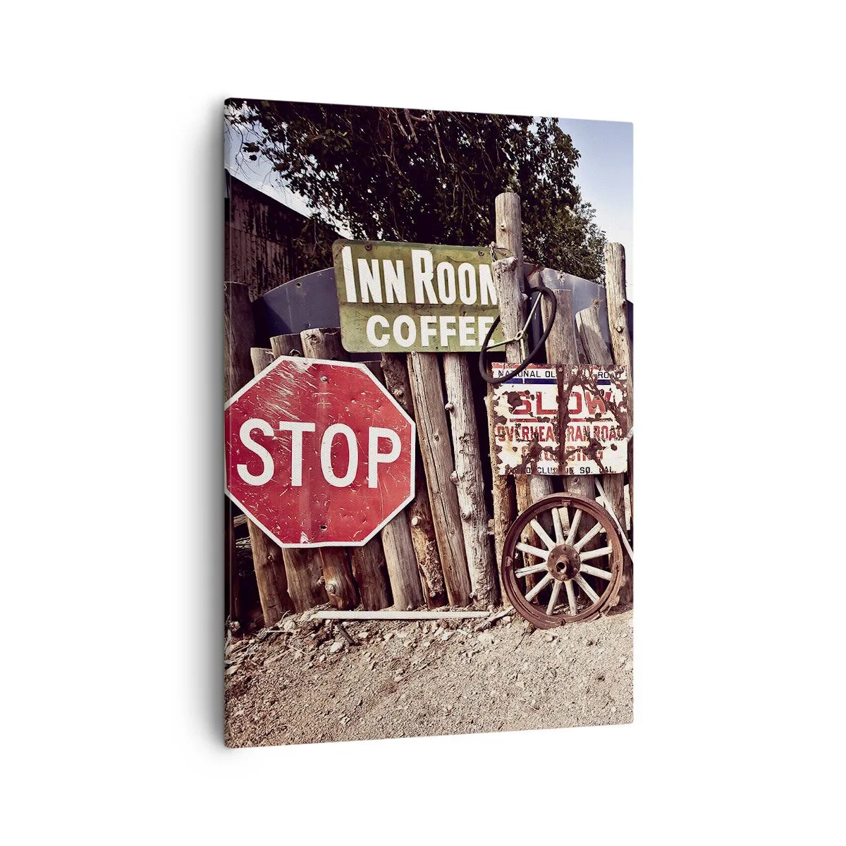 Impression sur toile - Image sur toile - Décorations rustiques avec des panneaux et une roue sur la clôture - 50x70cm - Et le temps s'est arrêté - Décoration murale moderne pour le salon et la chambre ARTTOR