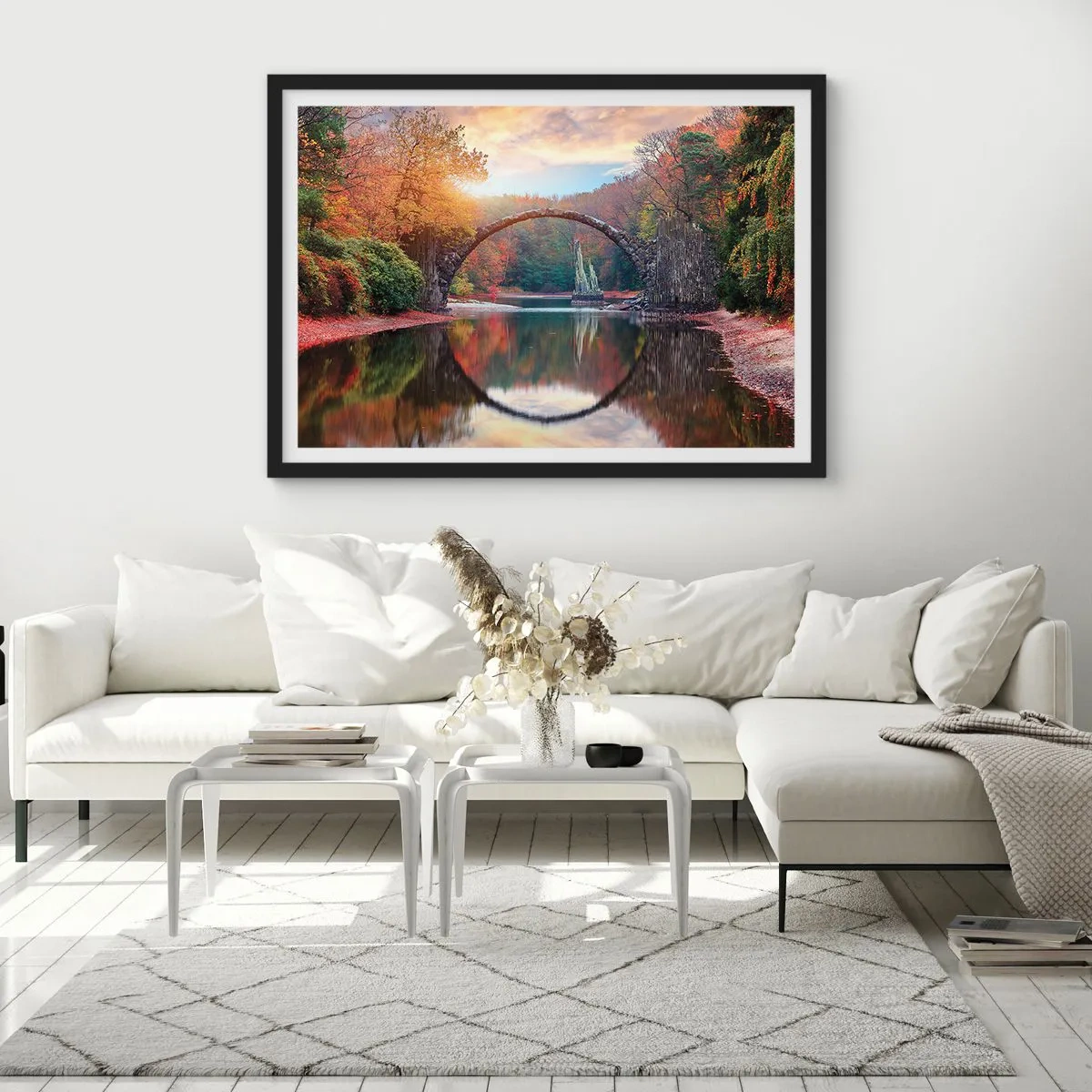 Affiche dans un cadre noir - Poster - Un pont de pierre dans un paysage d'automne sur une eau calme - 70x50cm - De l'autre cote du miroir - Décoration murale moderne pour le salon et la chambre ARTTOR