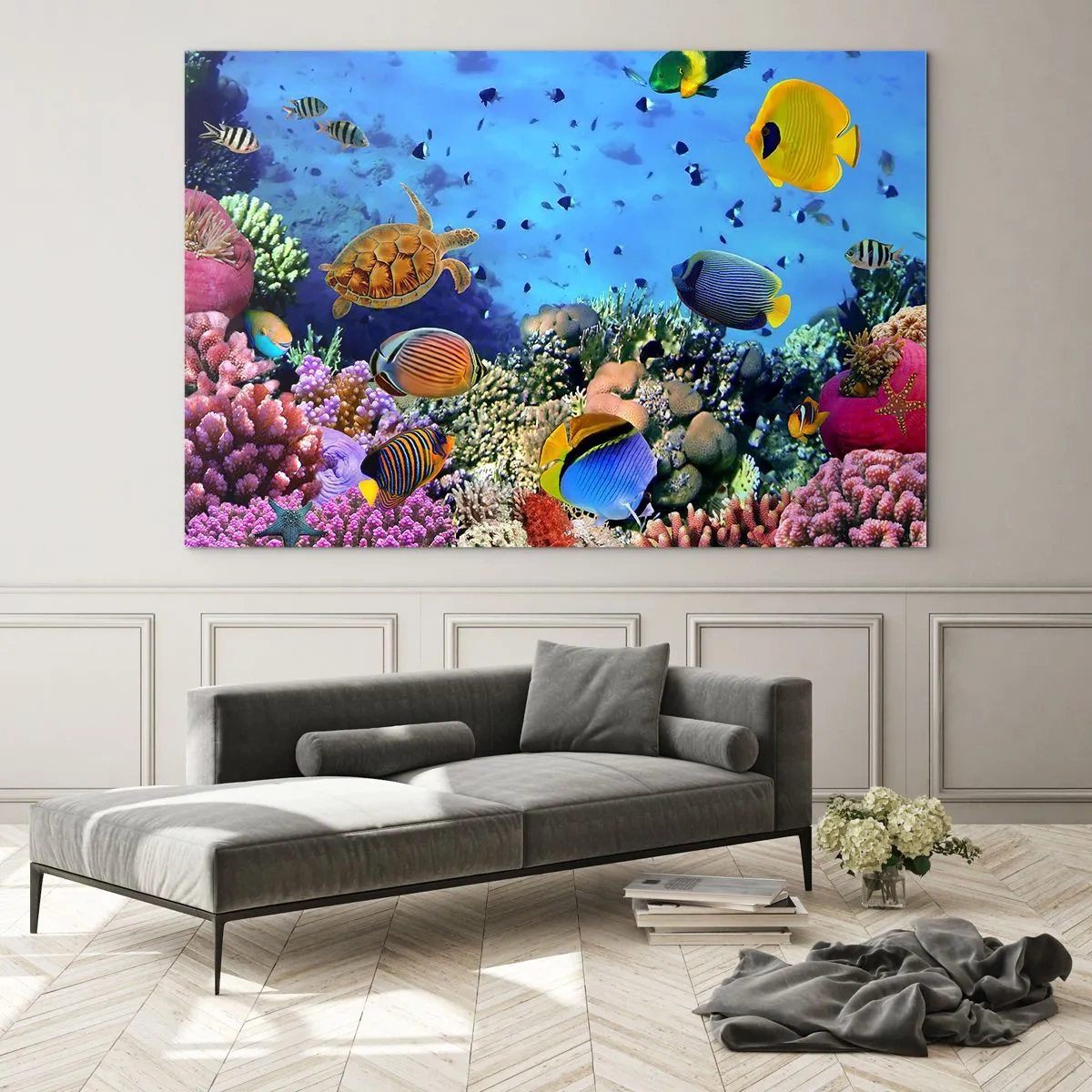 Impression sur verre - Image sur verre - Des poissons colorés et une tortue de mer contre un récif corallien - 70x50cm - Et que sait-on de la vie… - Décoration murale moderne pour le salon et la chambre ARTTOR