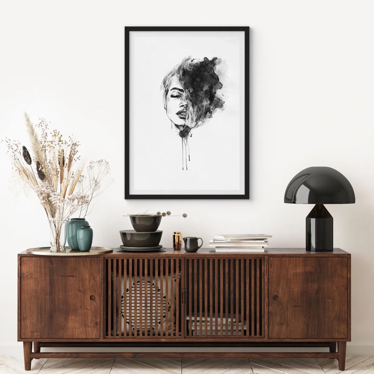 Affiche dans un cadre noir - Poster - Portrait de femme à l'aquarelle noir et blanc - 50x70cm - De quoi rêve la fille - Décoration murale moderne pour le salon et la chambre ARTTOR