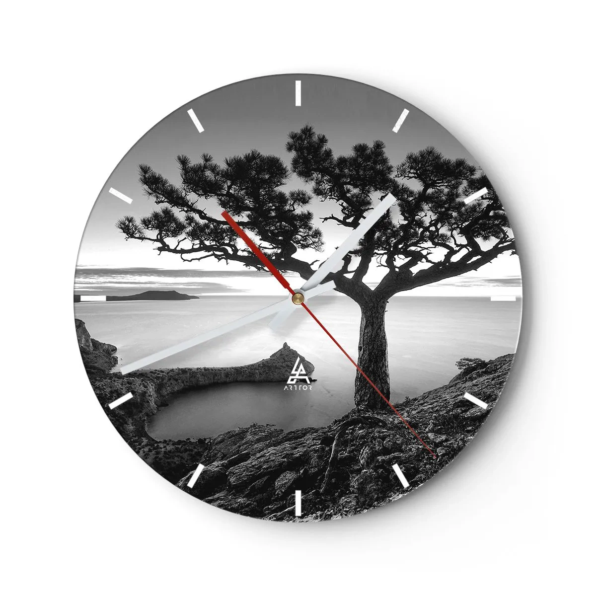 Horloge murale - Pendule murale - Un arbre sur une falaise surplombant la mer en noir et blanc - 30x30cm - Paix jusqu'à l'horizon - Décoration murale moderne pour le salon, la cuisine et la chambre ARTTOR