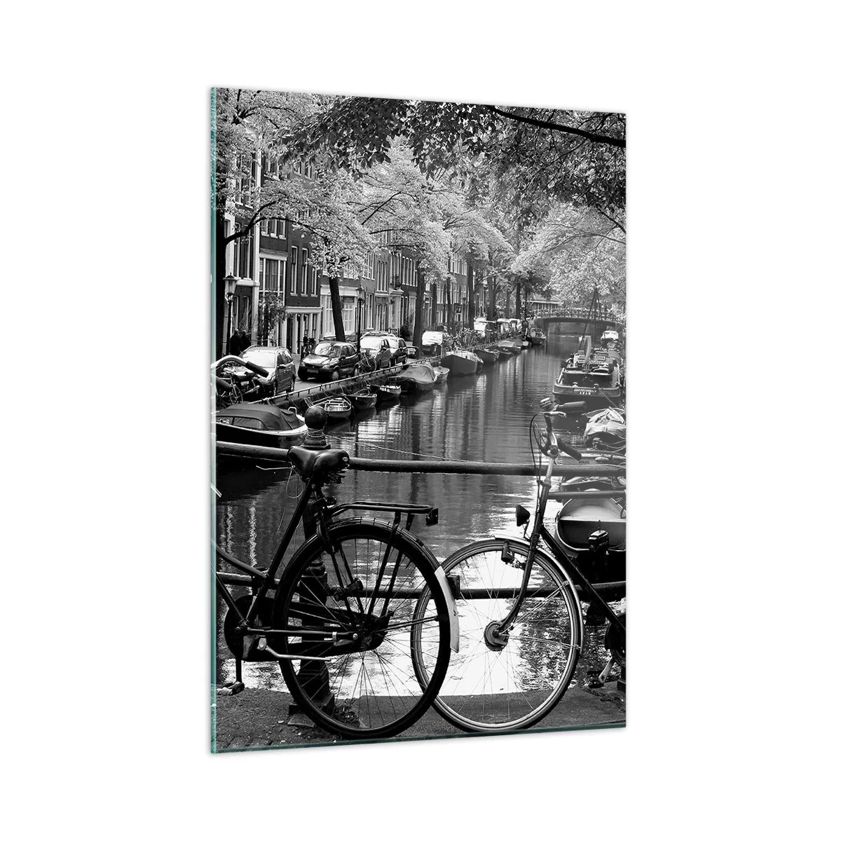 Impression sur verre - Image sur verre - Vue en noir et blanc d'un canal avec des vélos et des bateaux - 50x70cm - Une vue très hollandaise - Décoration murale moderne pour le salon et la chambre ARTTOR