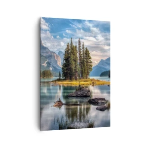 Impression sur toile - Image sur toile - Un paysage de montagne avec une île entourée d'un lac calme - 70x100cm - Sous les grandes eaux claires - Décoration murale moderne pour le salon et la chambre ARTTOR
