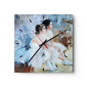 Horloge murale - Pendule murale - Deux ballerines en tenue blanche se détendent sur un fond pastel. - 30x30cm - Reste de jeunes cygnes - Décoration murale moderne pour le salon et la chambre ARTTOR