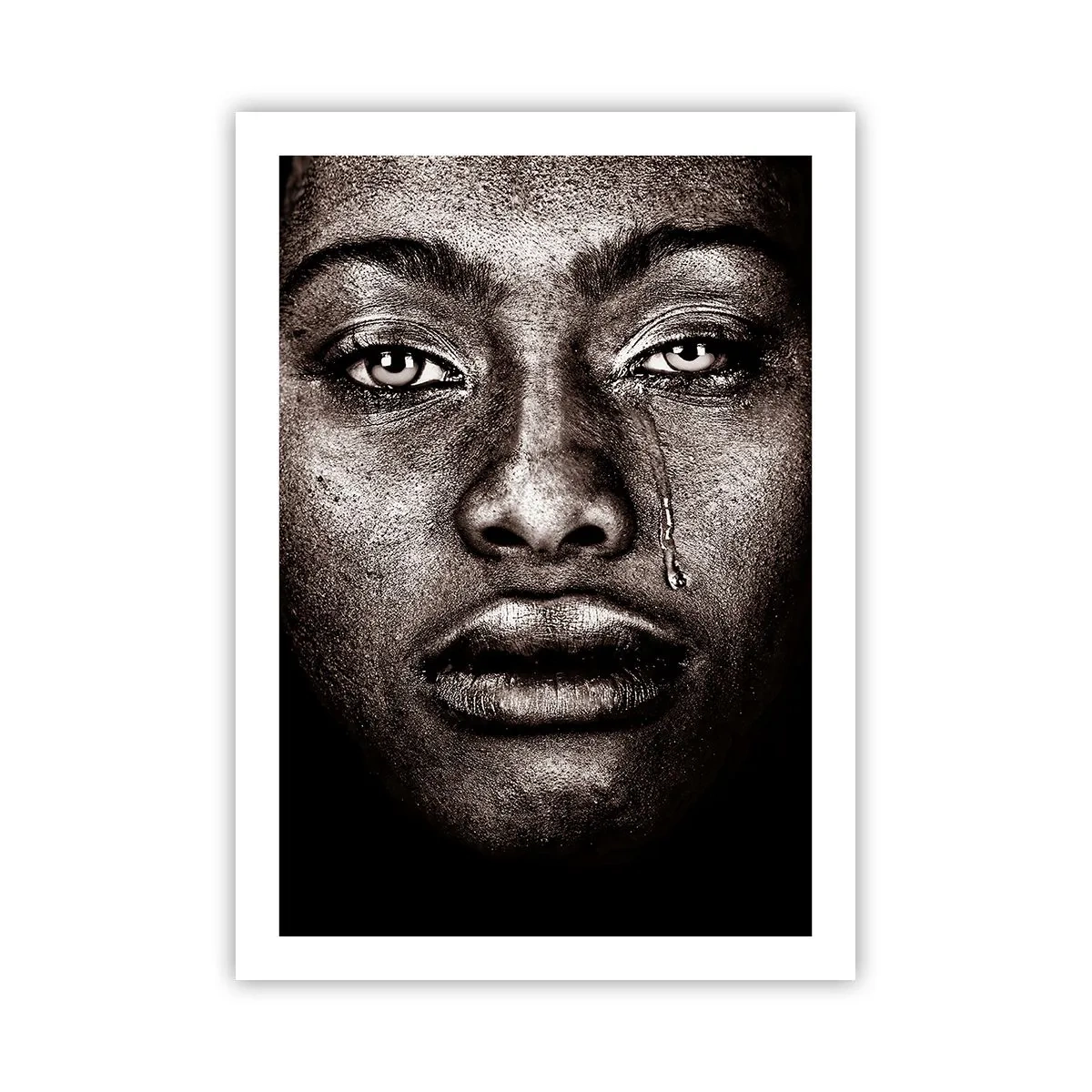 Affiche - Poster - Portrait d'un visage avec une larme expressive dans un style monochrome - 50x70cm - Une larme - Décoration murale moderne pour le salon et la chambre ARTTOR