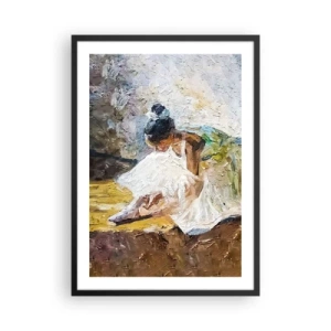 Affiche dans un cadre noir - Poster - Une ballerine en robe blanche s'appuie sur un fond pictural. - 50x70cm - D'après un tableau de Degas - Décoration murale moderne pour le salon et la chambre ARTTOR