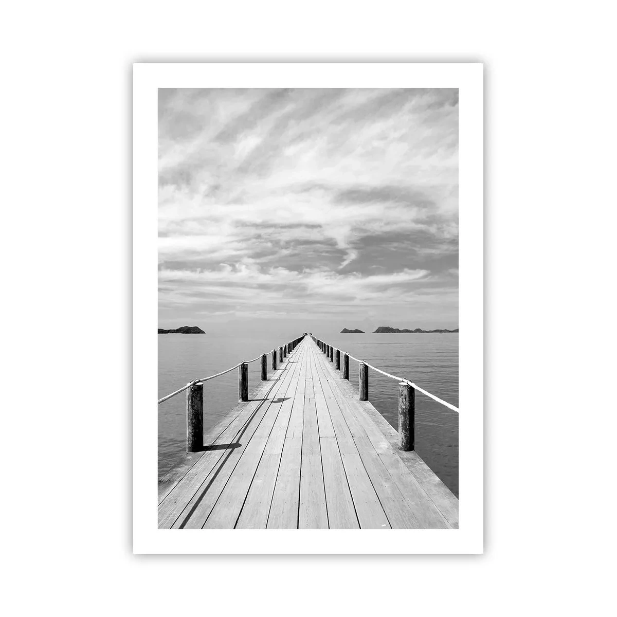 Affiche - Poster - Une jetée en bois menant au loin à travers des eaux calmes - 50x70cm - Et peut-être un voyage... - Décoration murale moderne pour le salon et la chambre ARTTOR