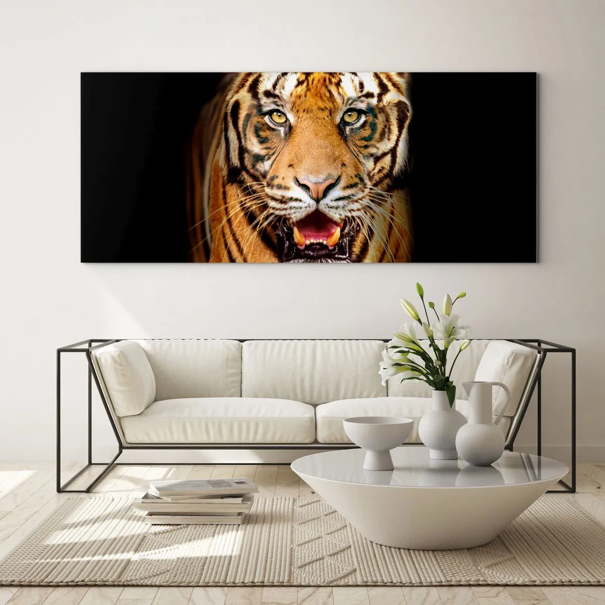 Impression sur verre - Image sur verre - Un tigre avec la gueule ouverte sur un fond noir - 160x50cm - Le coeur sauvageon - Décoration murale moderne pour le salon et la chambre ARTTOR