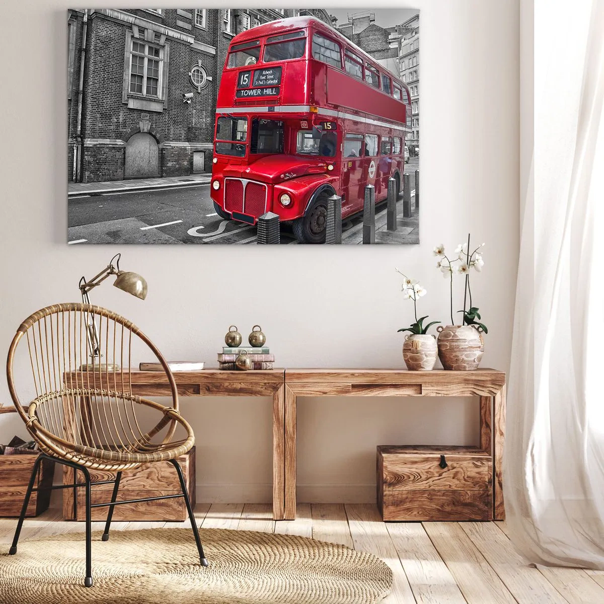 Impression sur toile - Image sur toile - Un bus rouge à impériale à Londres sur fond d'architecture classique - 120x80cm - Toujours la même chose - Décoration murale moderne pour le salon et la chambre ARTTOR