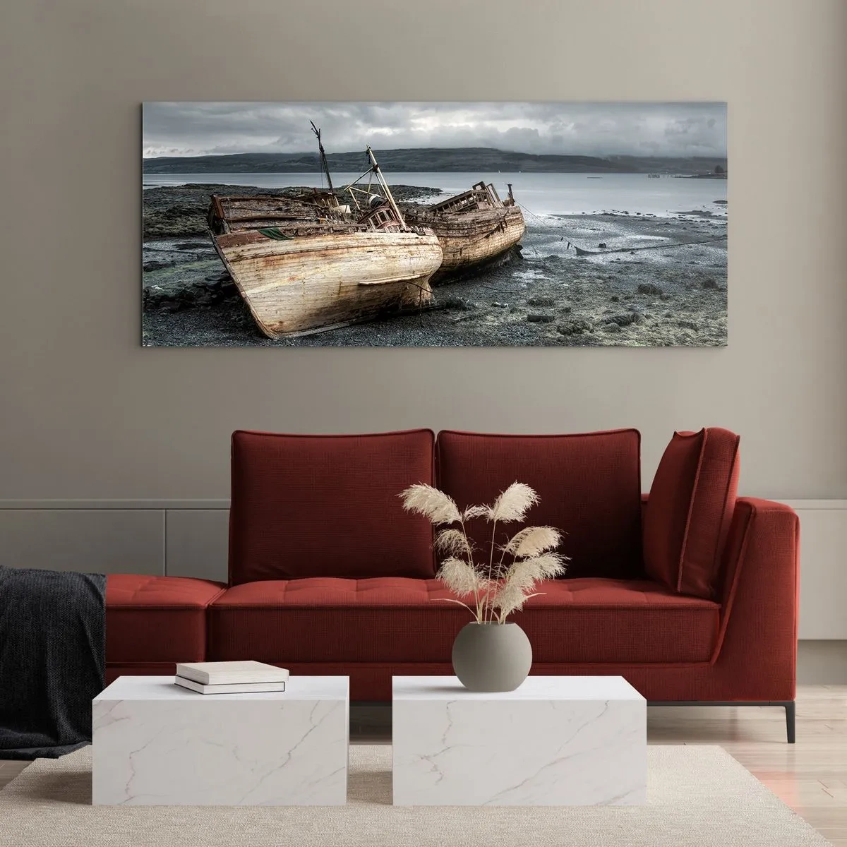 Impression sur verre - Image sur verre - Bateaux abandonnés sur le rivage dans une scène pluvieuse - 120x50cm - "En signe d'épreuves difficile" - Décoration murale moderne pour le salon et la chambre ARTTOR