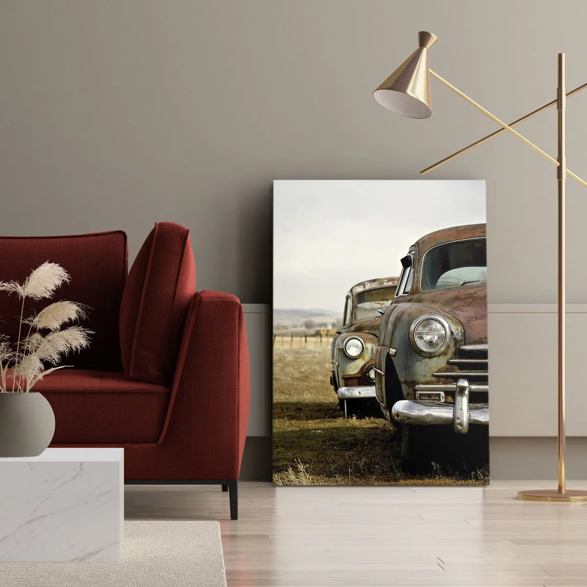 Impression sur toile - Image sur toile - Deux vieilles voitures sur un chemin de terre à côté d'une clôture en bois - 70x100cm - Repos bien mérité - Décoration murale moderne pour le salon et la chambre ARTTOR