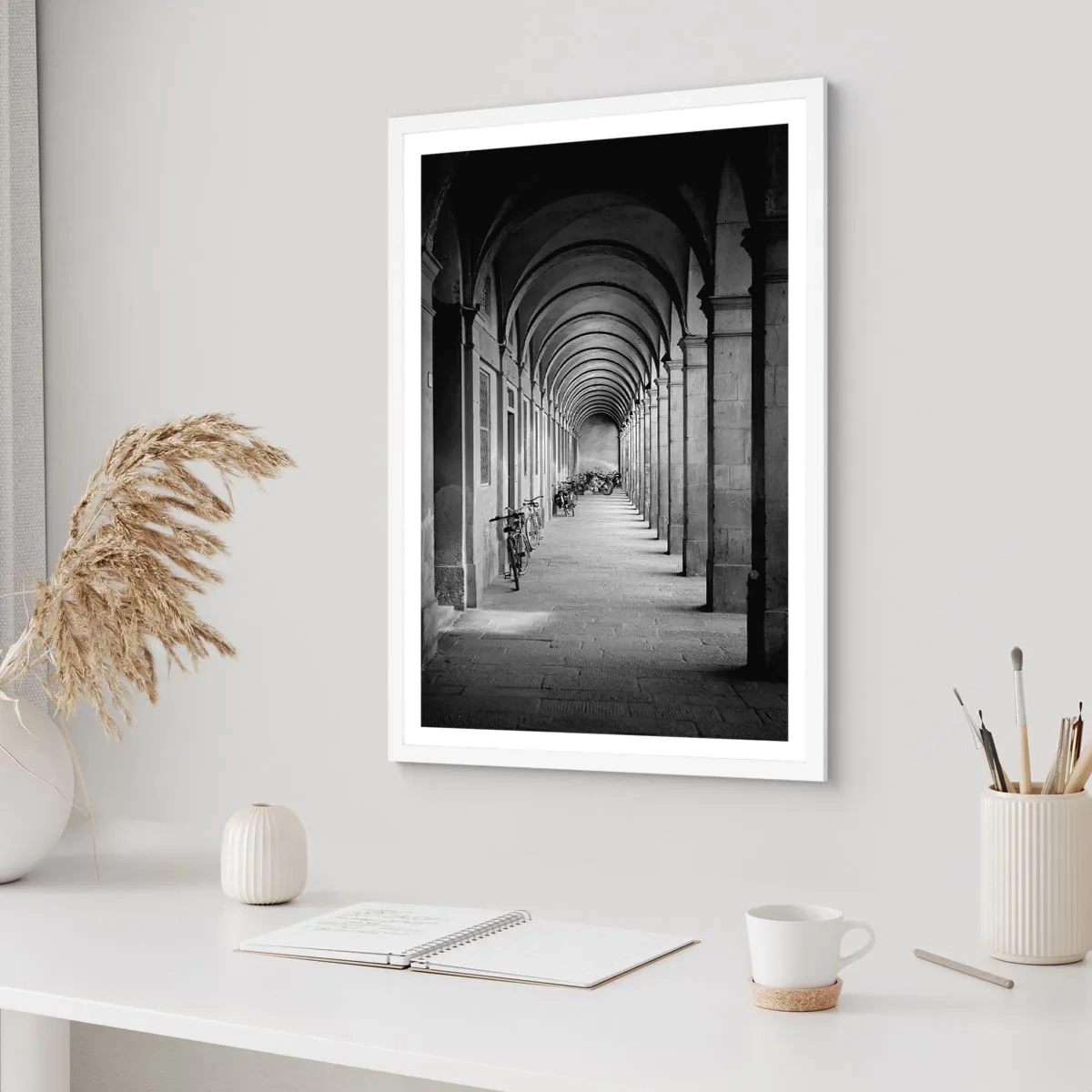Affiche dans un cadre blanc - Poster - Sous les arcades - 40x50 cm