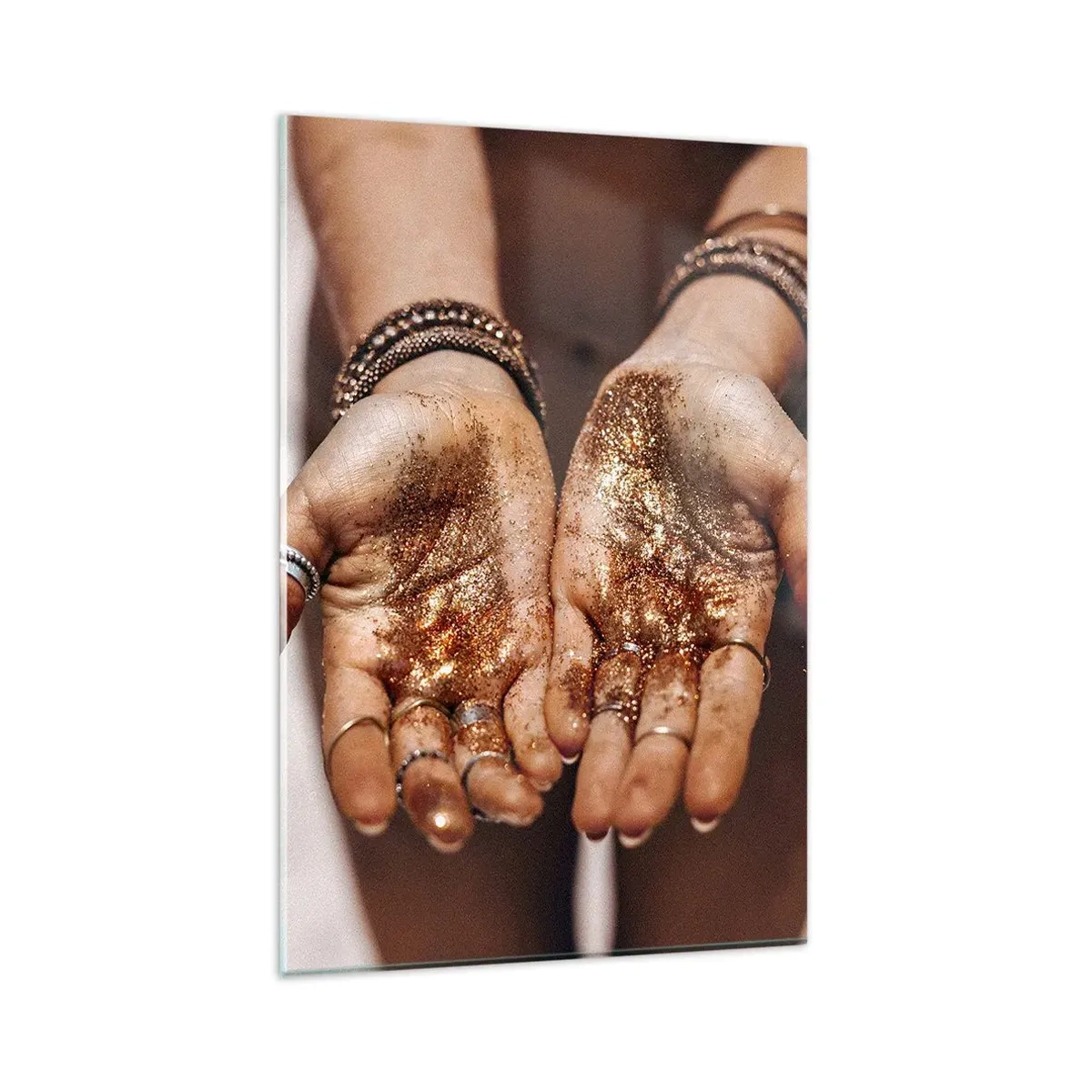 Impression sur verre - Image sur verre - Gros plan des mains avec des paillettes dans des tons chauds - 80x120cm - Un don pour vous - Décoration murale moderne pour le salon et la chambre ARTTOR