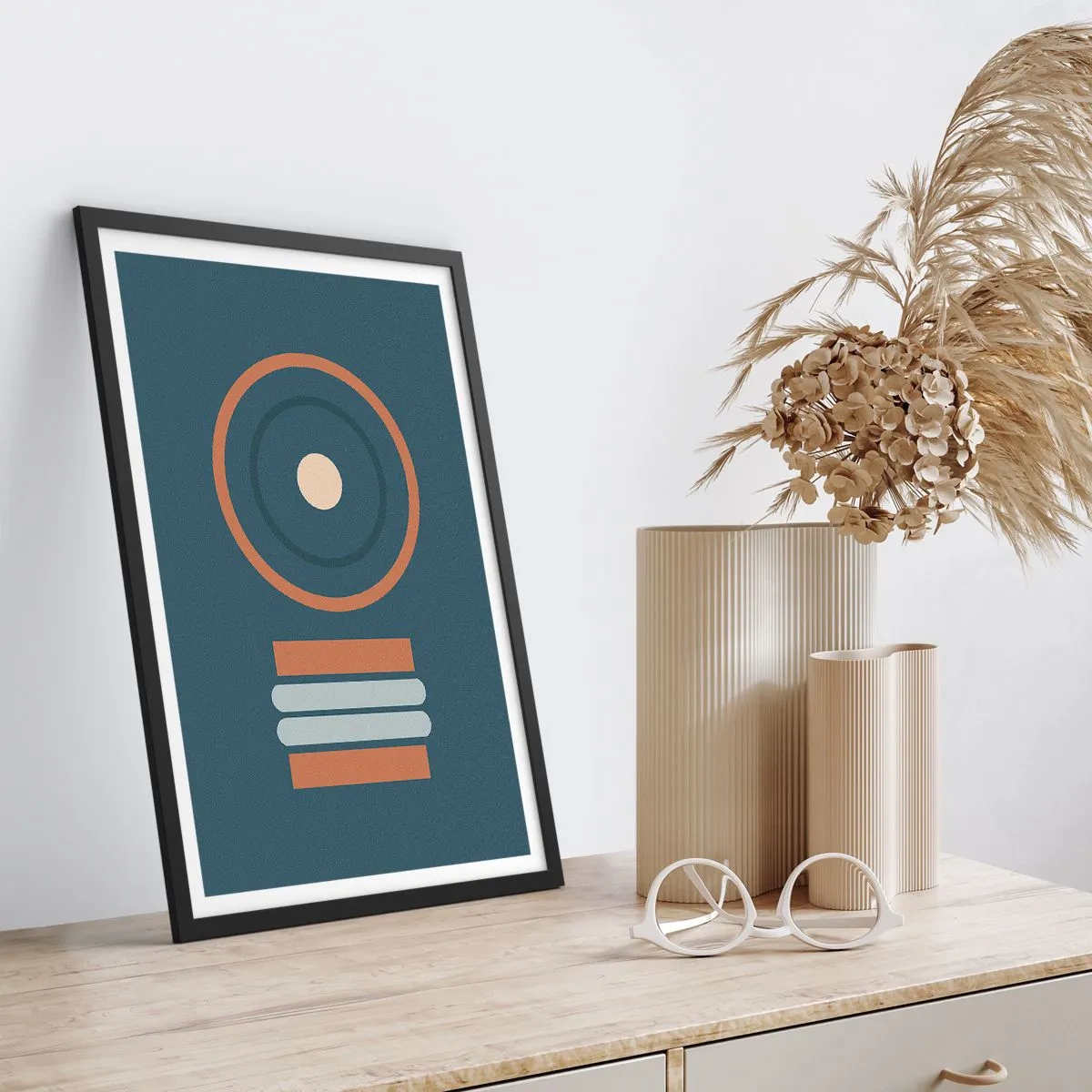 Affiche dans un cadre noir - Poster - Motif géométrique avec des cercles et des rectangles dans des tons de bleu et de marron - 50x70cm - Essence des choses - Décoration murale moderne pour le salon et la chambre ARTTOR