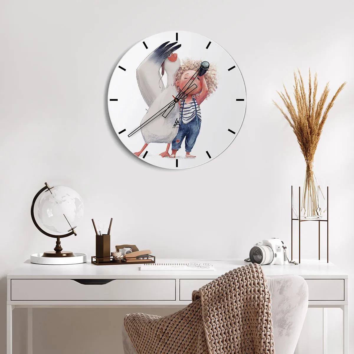 Horloge murale - Pendule murale - Un enfant avec des jumelles et un grand oiseau sur fond blanc - 30x30cm - Plan de grand voyage - Décoration murale moderne pour le salon, la cuisine et la chambre ARTTOR