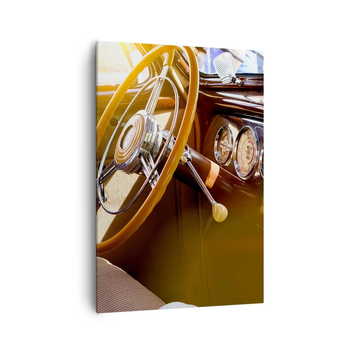 Impression sur toile - Image sur toile - Gros plan de l'intérieur d'une voiture classique avec des détails en bois et en chrome. - 70x100cm - Souffle de luxe venu du passé - Décoration murale moderne pour le salon et la chambre ARTTOR