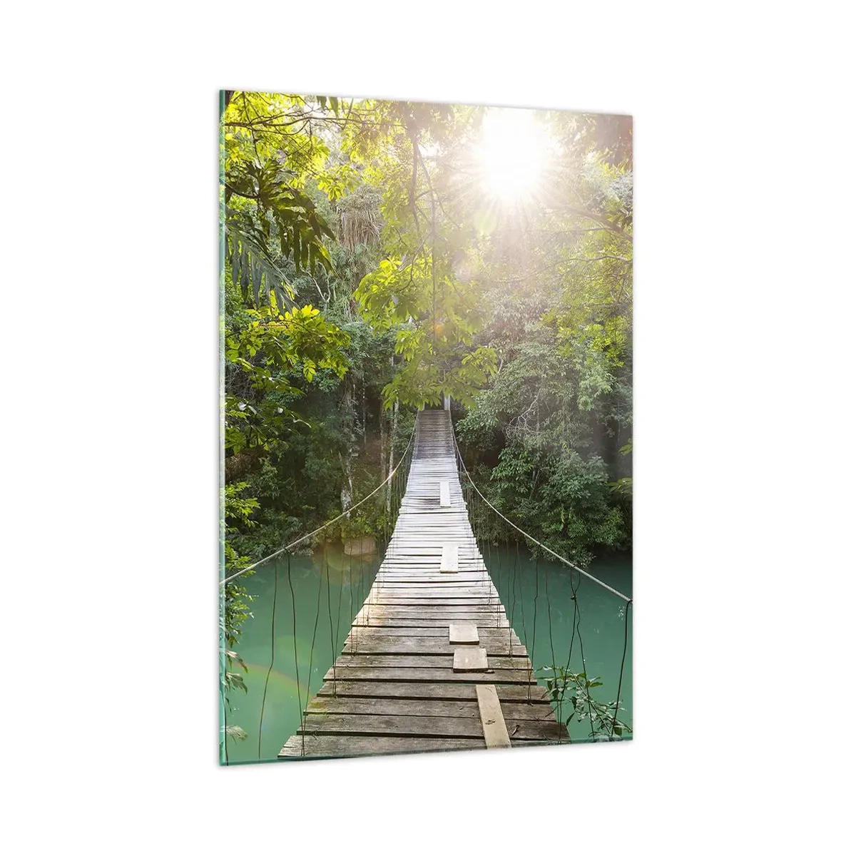 Impression sur verre - Image sur verre - Un pont suspendu dans une forêt tropicale illuminée par la lumière du soleil. - 80x120cm - De l'eau azur à la forêt azur - Décoration murale moderne pour le salon et la chambre ARTTOR