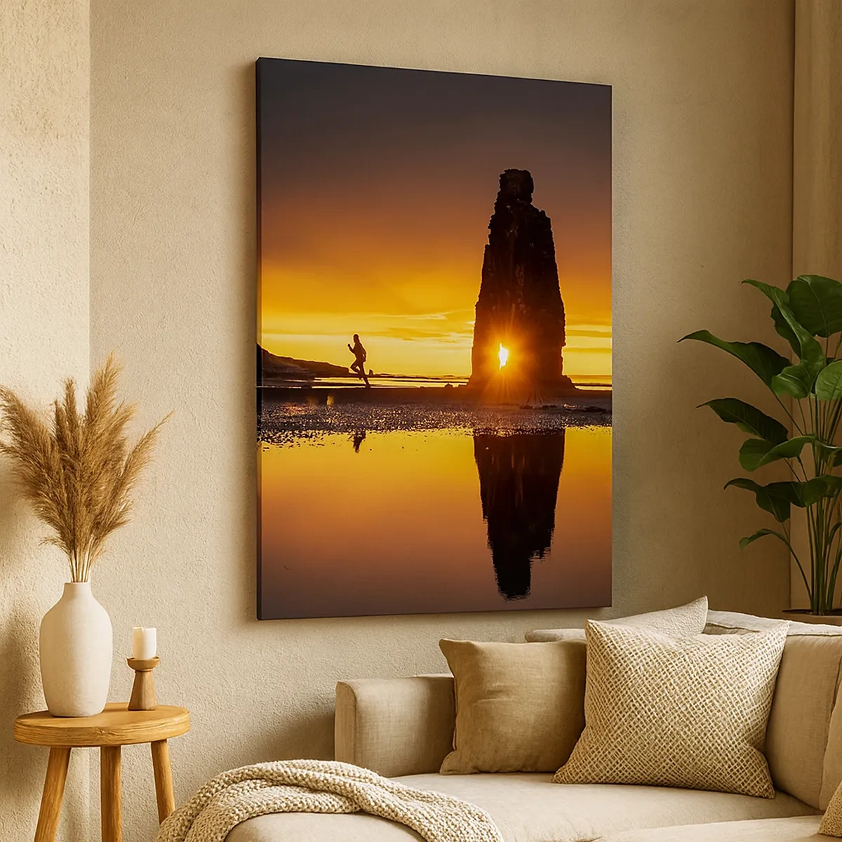 Impression sur toile - Image sur toile - Personne courant sur la plage au coucher du soleil avec formation rocheuse - 50x70cm - Juste vous et la nature - Décoration murale moderne pour le salon et la chambre ARTTOR