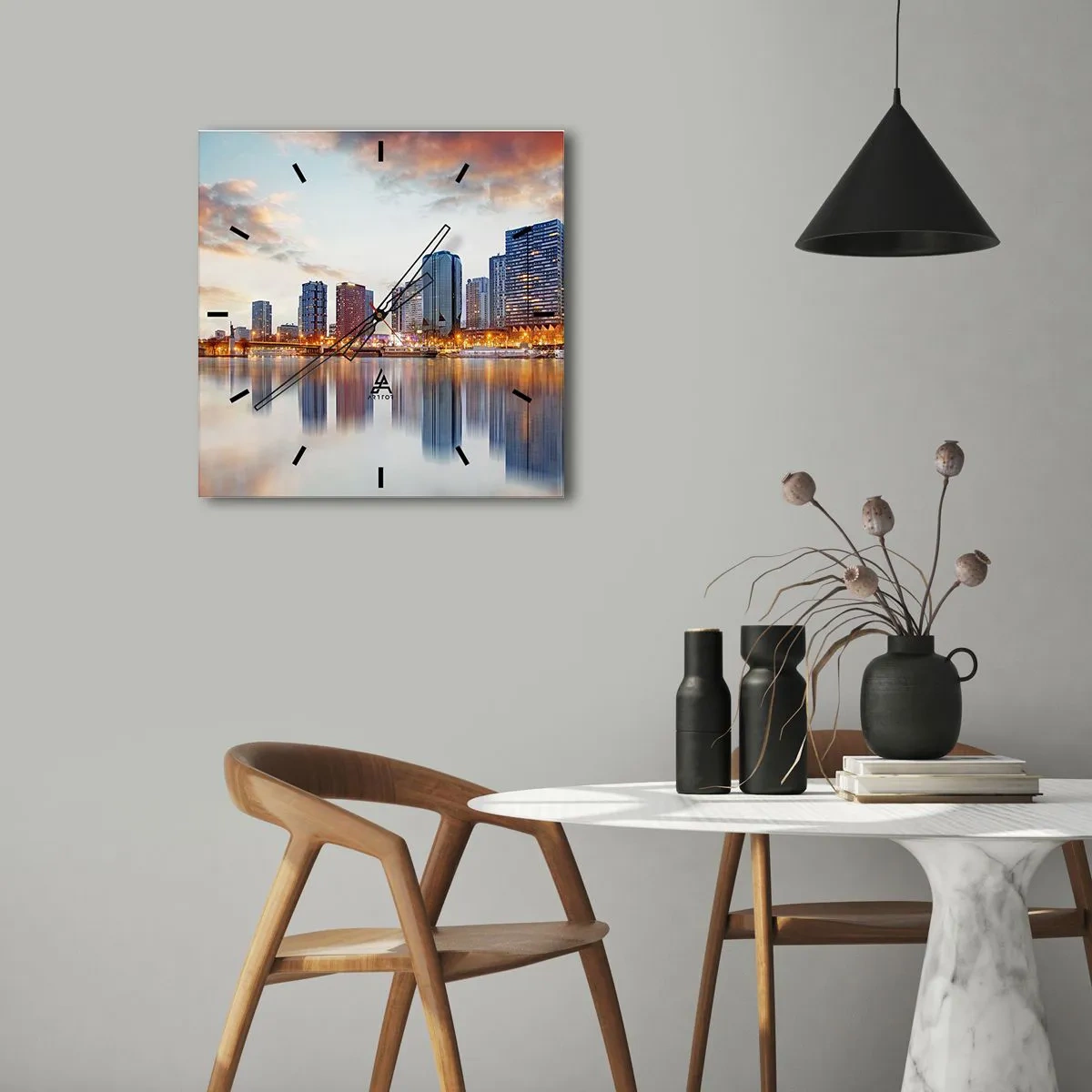 Horloge murale - Pendule murale - Panorama des bâtiments modernes et de la Tour Eiffel au-dessus de l'eau - 30x30cm - La tranquillité monumentale de Paris - Décoration murale moderne pour le salon et la chambre ARTTOR