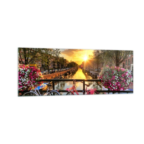 Impression sur verre - Image sur verre - Des vélos sur un pont à la lueur du soleil couchant - 140x50cm - Matin de printemps à Amsterdam - Décoration murale moderne pour le salon et la chambre ARTTOR