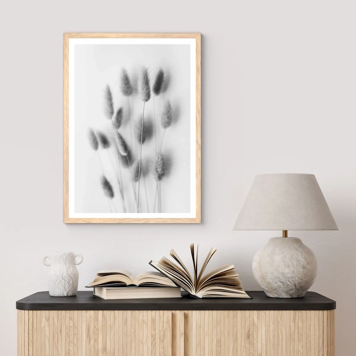 Affiche dans un chêne clair - Poster - Son herbe duveteuse - 50x70 cm