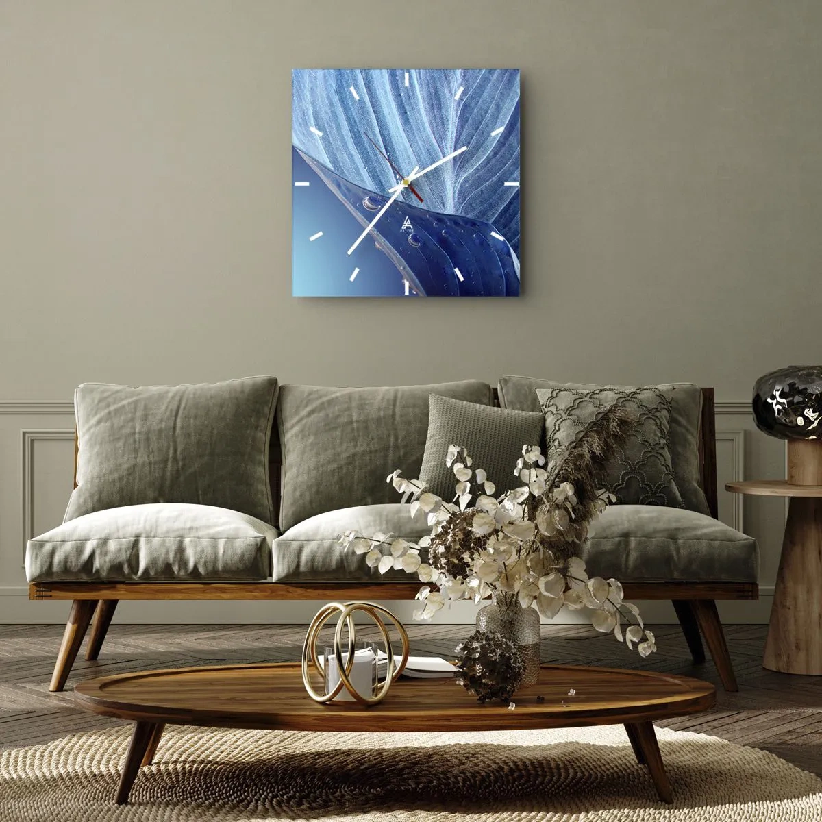 Horloge murale - Pendule murale - Une feuille bleue avec des gouttes d'eau visibles - 30x30cm - Gouttes cachées du bleu - Décoration murale moderne pour le salon et la chambre ARTTOR