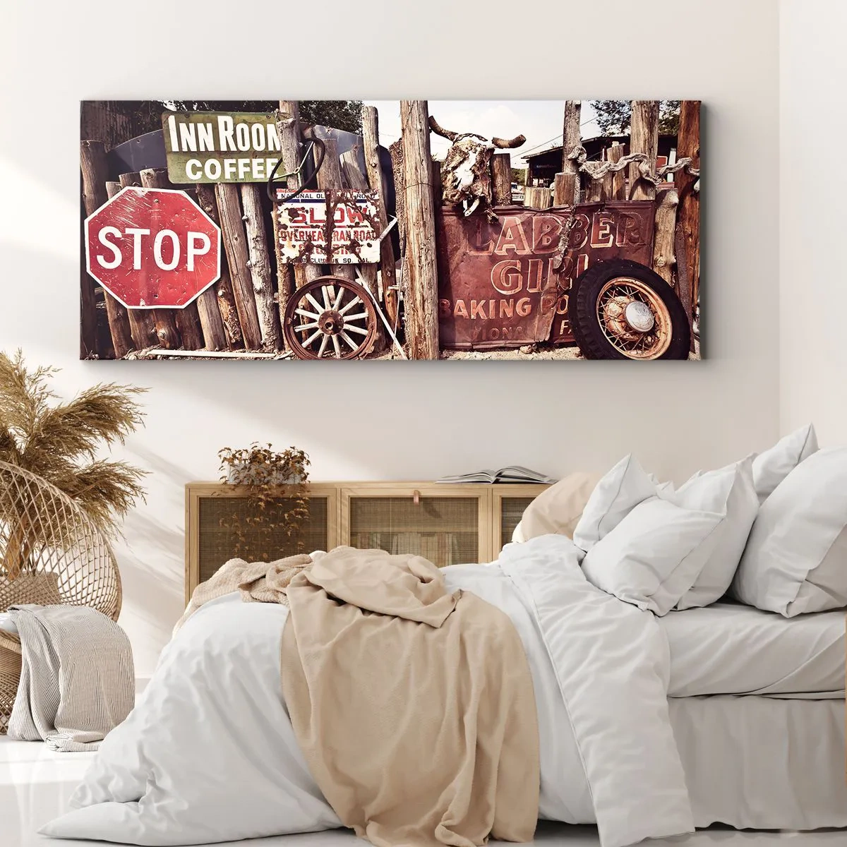 Impression sur toile - Image sur toile - Décorations rustiques avec des panneaux et une roue sur la clôture - 140x50cm - Et le temps s'est arrêté - Décoration murale moderne pour le salon et la chambre ARTTOR