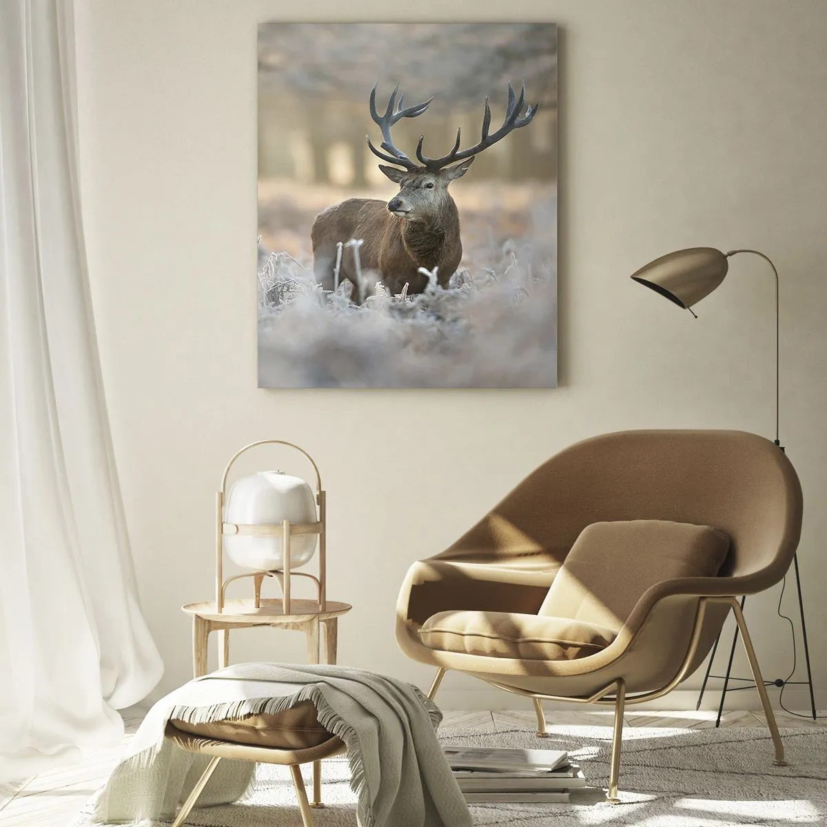 Impression sur verre - Image sur verre - Un cerf dans une clairière gelée entourée d'une forêt hivernale - 50x70cm - Une matinée animée - Décoration murale moderne pour le salon et la chambre ARTTOR