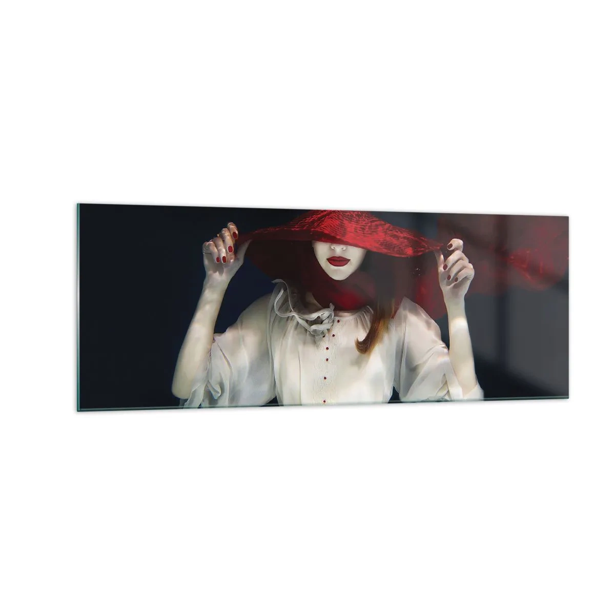 Impression sur verre - Image sur verre - Une femme avec un chapeau rouge immergée dans l'eau - 140x50cm - Femme mystérieuse - Décoration murale moderne pour le salon et la chambre ARTTOR