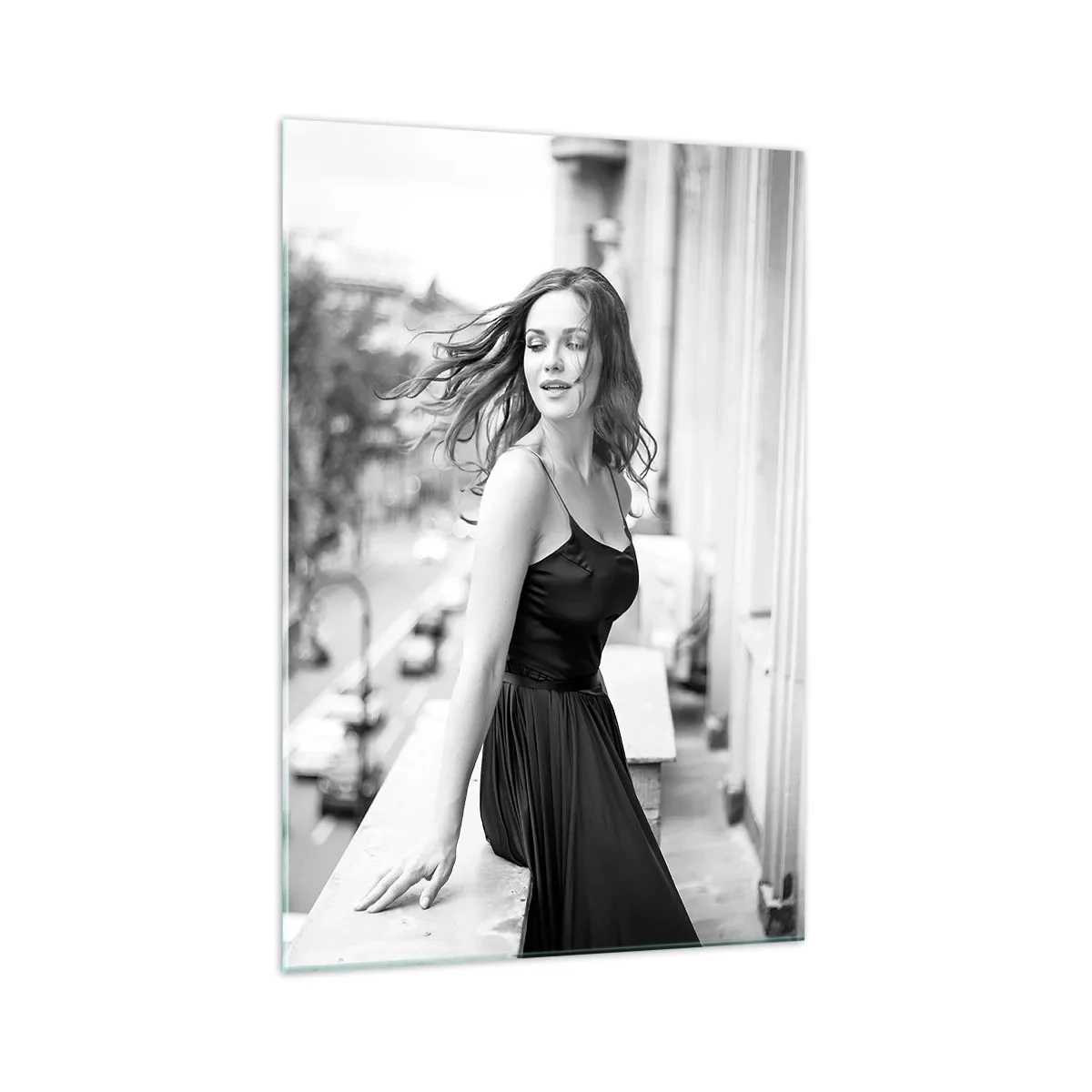Impression sur verre - Image sur verre - Photo en noir et blanc d'une femme sur un balcon - 70x100cm - Certainement un Parisien - Décoration murale moderne pour le salon et la chambre ARTTOR